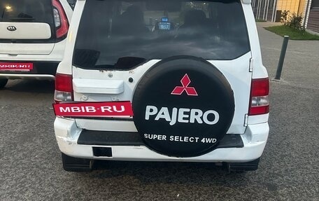 Mitsubishi Pajero iO, 2002 год, 420 000 рублей, 4 фотография