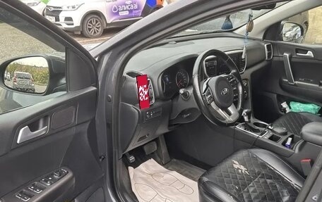 KIA Sportage IV рестайлинг, 2021 год, 2 300 000 рублей, 2 фотография