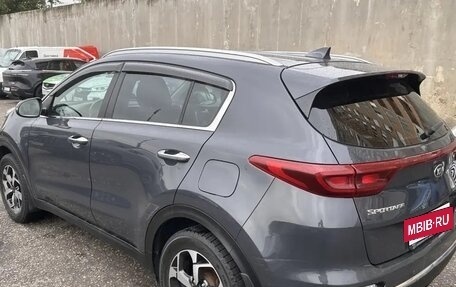 KIA Sportage IV рестайлинг, 2021 год, 2 300 000 рублей, 6 фотография