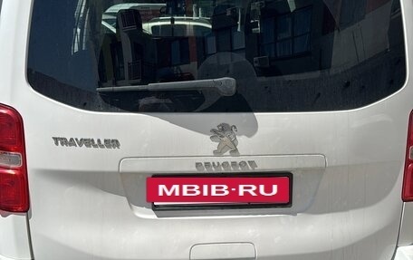 Peugeot Traveller I, 2021 год, 2 500 000 рублей, 3 фотография