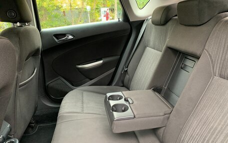 Opel Astra J, 2010 год, 535 000 рублей, 14 фотография