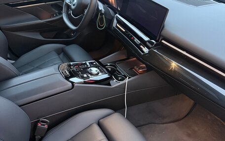 BMW 5 серия, 2023 год, 7 100 000 рублей, 7 фотография