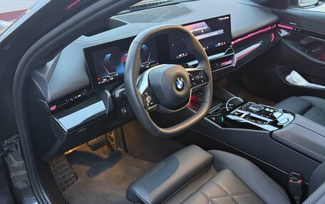 BMW 5 серия, 2023 год, 7 100 000 рублей, 9 фотография