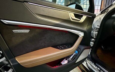 Audi RS 6, 2020 год, 16 500 000 рублей, 24 фотография