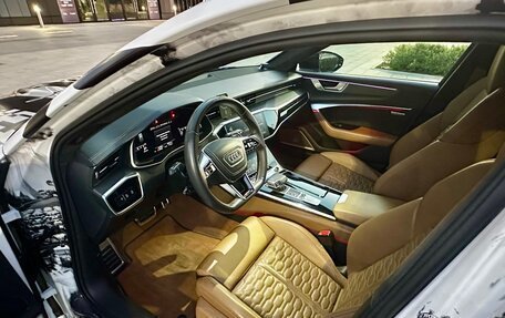 Audi RS 6, 2020 год, 16 500 000 рублей, 17 фотография