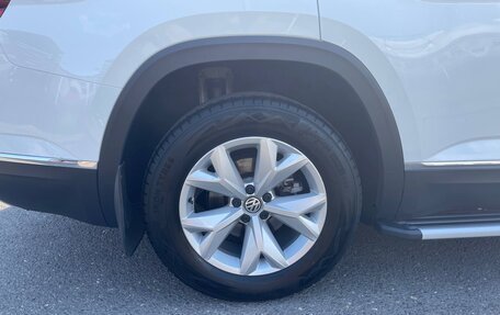 Volkswagen Teramont I, 2018 год, 3 100 000 рублей, 13 фотография