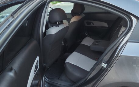 Chevrolet Cruze II, 2011 год, 650 000 рублей, 6 фотография