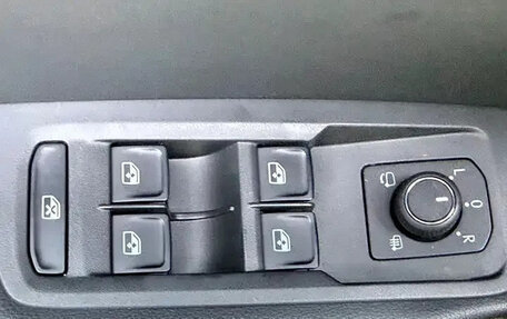 Volkswagen Touran III, 2023 год, 1 582 444 рублей, 13 фотография