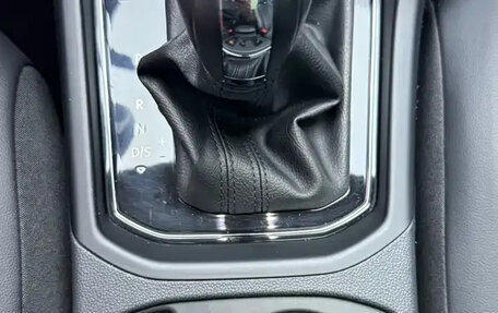 Volkswagen Touran III, 2023 год, 1 582 444 рублей, 11 фотография