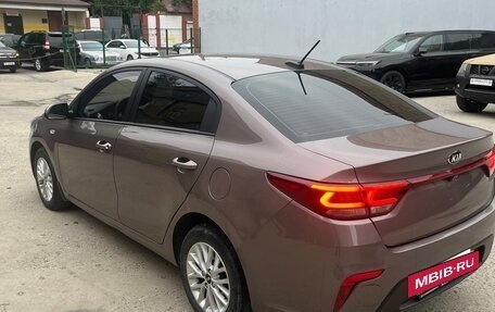 KIA Rio IV, 2019 год, 1 355 000 рублей, 5 фотография