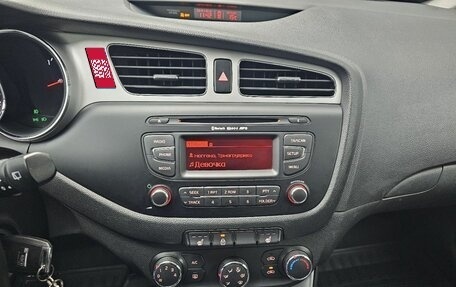 KIA cee'd III, 2015 год, 1 025 000 рублей, 17 фотография