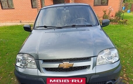 Chevrolet Niva I рестайлинг, 2016 год, 750 000 рублей, 3 фотография