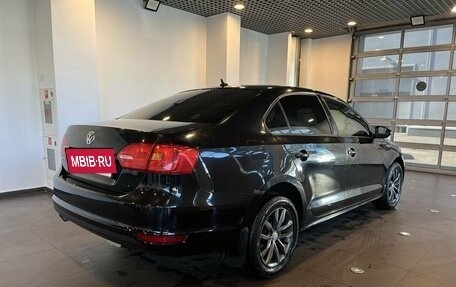 Volkswagen Jetta VI, 2013 год, 890 000 рублей, 3 фотография