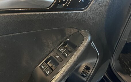 Volkswagen Jetta VI, 2013 год, 890 000 рублей, 22 фотография