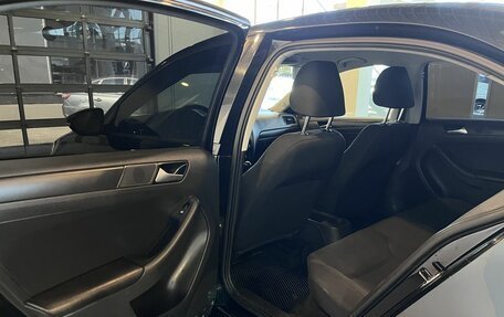 Volkswagen Jetta VI, 2013 год, 890 000 рублей, 24 фотография