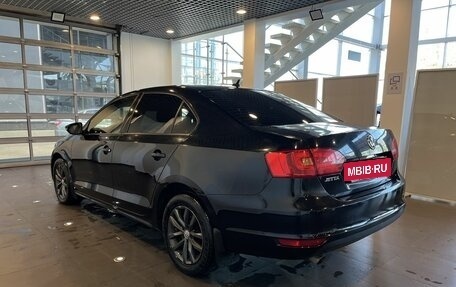 Volkswagen Jetta VI, 2013 год, 890 000 рублей, 5 фотография