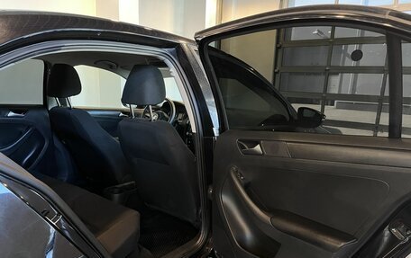 Volkswagen Jetta VI, 2013 год, 890 000 рублей, 26 фотография