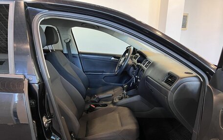 Volkswagen Jetta VI, 2013 год, 890 000 рублей, 29 фотография