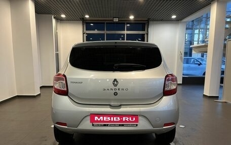 Renault Sandero II рестайлинг, 2017 год, 890 000 рублей, 4 фотография