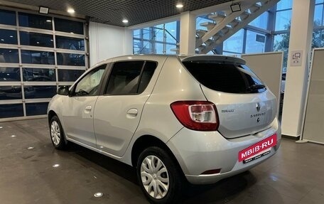 Renault Sandero II рестайлинг, 2017 год, 890 000 рублей, 5 фотография