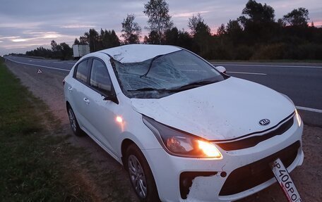 KIA Rio IV, 2019 год, 700 000 рублей, 2 фотография