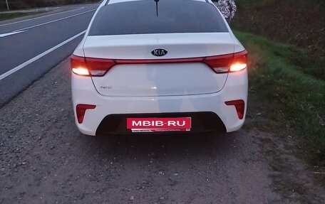 KIA Rio IV, 2019 год, 700 000 рублей, 4 фотография