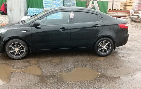 KIA Rio III рестайлинг, 2013 год, 899 999 рублей, 4 фотография