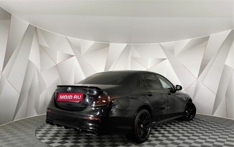 Mercedes-Benz E-Класс, 2019 год, 3 095 000 рублей, 2 фотография