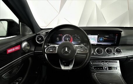 Mercedes-Benz E-Класс, 2019 год, 3 095 000 рублей, 19 фотография