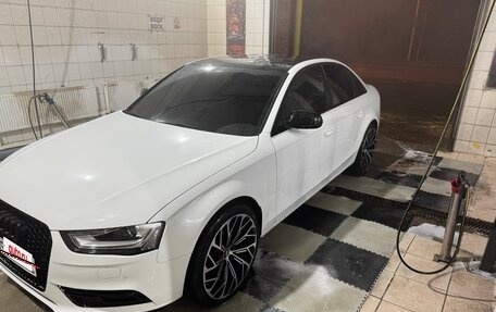 Audi A4, 2012 год, 1 300 000 рублей, 5 фотография