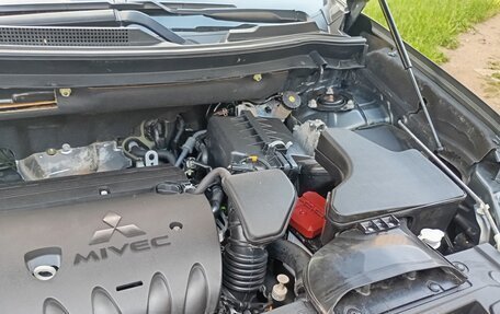 Mitsubishi Outlander III рестайлинг 3, 2019 год, 2 200 000 рублей, 3 фотография