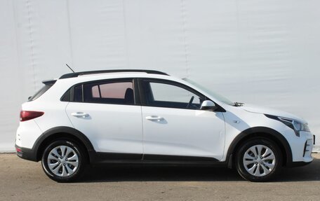 KIA Rio IV, 2021 год, 1 370 000 рублей, 8 фотография