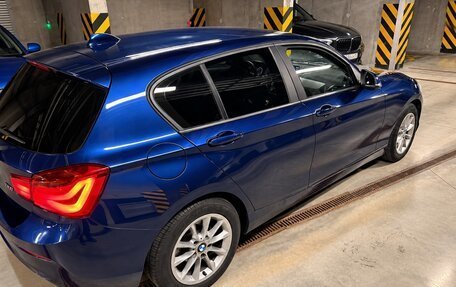 BMW 1 серия, 2018 год, 2 100 000 рублей, 4 фотография