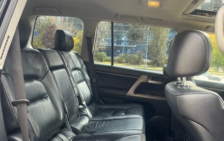 Toyota Land Cruiser 200, 2011 год, 2 499 999 рублей, 18 фотография