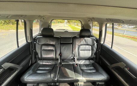 Toyota Land Cruiser 200, 2011 год, 2 499 999 рублей, 21 фотография