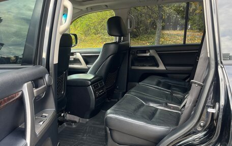 Toyota Land Cruiser 200, 2011 год, 2 499 999 рублей, 22 фотография