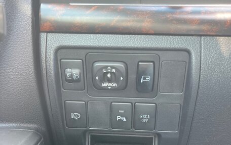 Toyota Land Cruiser 200, 2011 год, 2 499 999 рублей, 27 фотография