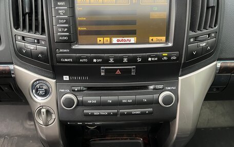 Toyota Land Cruiser 200, 2011 год, 2 499 999 рублей, 28 фотография