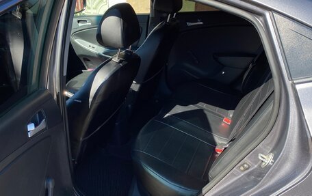 Hyundai Solaris II рестайлинг, 2011 год, 750 000 рублей, 8 фотография