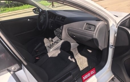 Volkswagen Jetta VI, 2015 год, 750 000 рублей, 9 фотография
