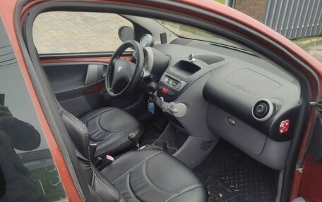 Peugeot 107 I рестайлинг, 2009 год, 350 000 рублей, 3 фотография