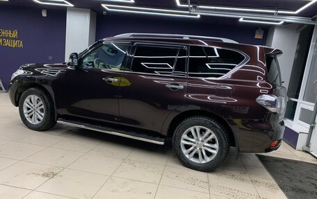 Nissan Patrol, 2011 год, 1 550 000 рублей, 3 фотография
