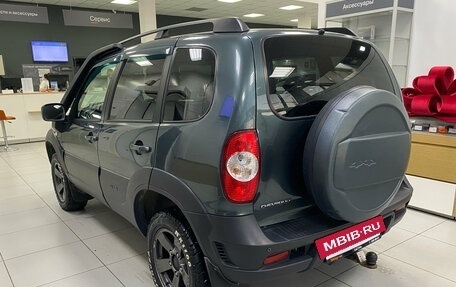 Chevrolet Niva I рестайлинг, 2018 год, 699 000 рублей, 8 фотография
