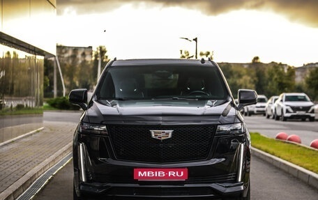 Cadillac Escalade V, 2022 год, 9 599 000 рублей, 4 фотография