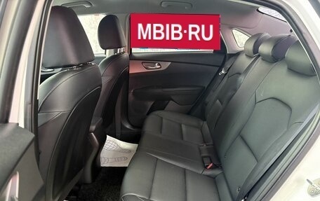 KIA K3, 2020 год, 1 825 000 рублей, 14 фотография
