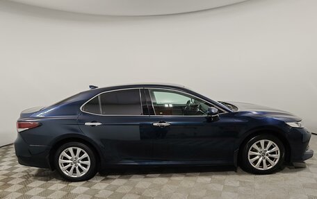 Toyota Camry, 2019 год, 2 129 000 рублей, 4 фотография