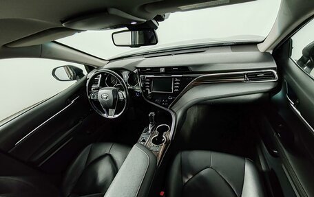 Toyota Camry, 2019 год, 2 129 000 рублей, 11 фотография