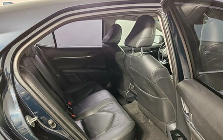 Toyota Camry, 2019 год, 2 129 000 рублей, 22 фотография