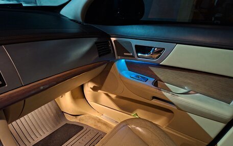 Jaguar XF I рестайлинг, 2008 год, 700 000 рублей, 12 фотография
