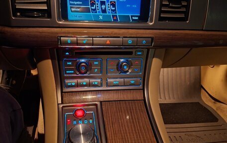 Jaguar XF I рестайлинг, 2008 год, 700 000 рублей, 11 фотография